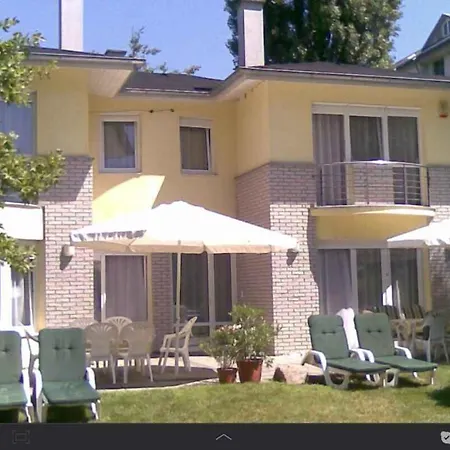 In Szantod/balaton 20218 Holiday home *