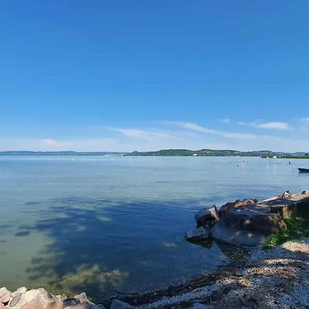 In Szantod/balaton 20218 Holiday home *